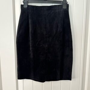 Vintage Lord & Taylor black silky Pig Suede Skirt women’s size 6